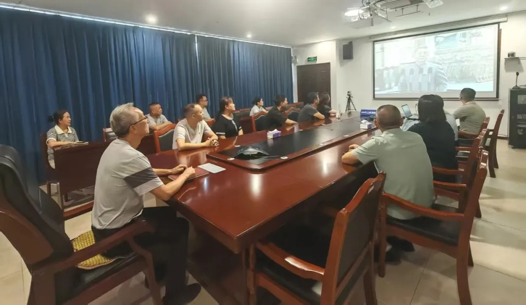 1756950772396087501.jpg 1756950772396087501.jpg