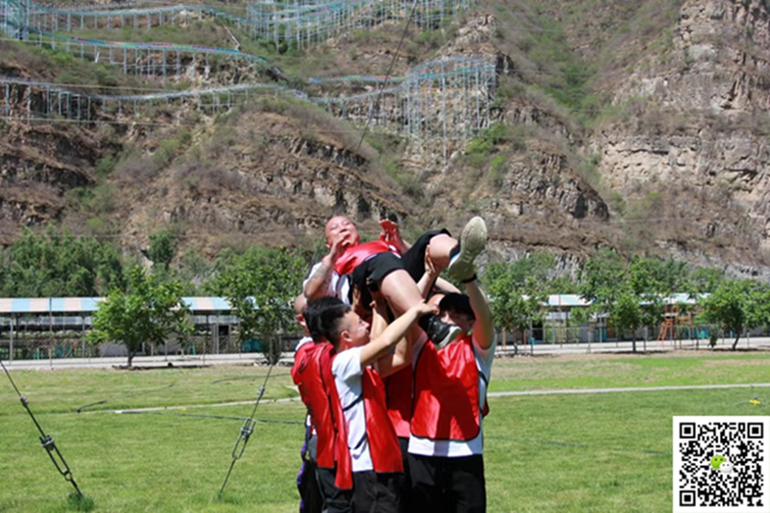 十渡拓展訓(xùn)練活動(dòng)